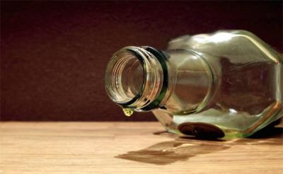 Entrenar y beber mucho alcohol esa misma noche no es una buena idea alcohol.jpg
