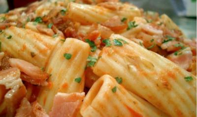 Es muy importante comer después del entrenamiento Es muy importante comer después del entrenamiento