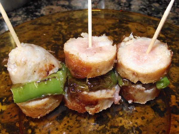 Pincho de Dos Carnes con Pimiento Pincho de Dos Carnes con Pimiento