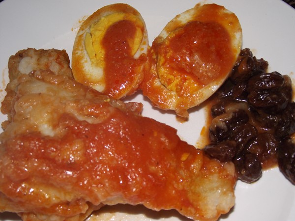 Bacalao con Huevos y Pasas Bacalao con Huevos y Pasas