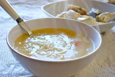 caldo-de-pollo-