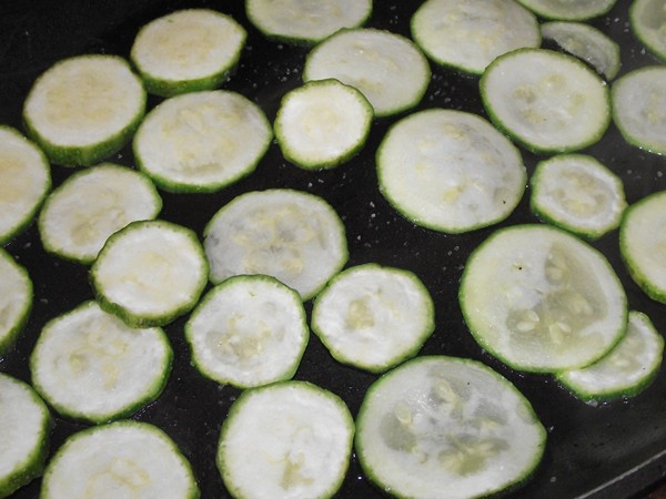 DSCF1822 recetas1 Calabacin a la Plancha con Limón