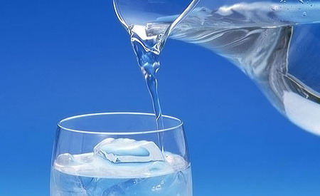Potomanía: beber agua, pero lo necesario