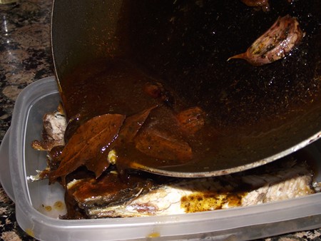 DSCF0764 450x600 Caballa en Escabeche