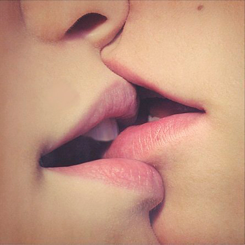 Labios efecto boca mordida y tendencias en gloss para el verano, no hace falta que nadie te pegue un mordisco Labios efecto boca mordida y tendencias en gloss para el verano, no hace falta que nadie te pegue un mordisco