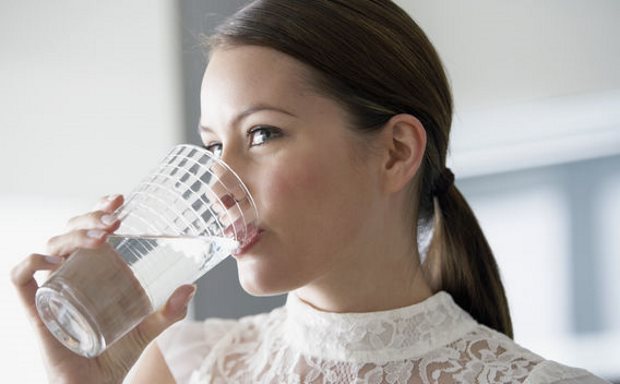 Sintomas de que no bebes suficiente agua