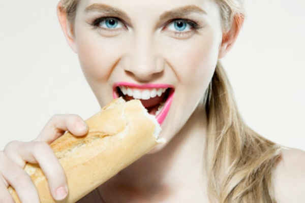 Dejar de comer pan que genera en el cuerpo
