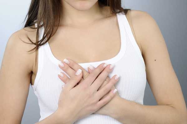 Como controlar el dolor de senos antes de la menstruación
