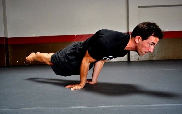 Broga-yoga-exclusivo-para-hombres-4.jpg Broga-yoga-exclusivo-para-hombres-4.jpg