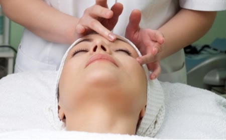 Tratamientos contra las ojeras - 2 - drenaje linfático.jpg