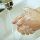 Trucos para prevenir la gripe lavarse las manos.jpg Trucos para prevenir la gripe lavarse las manos.jpg