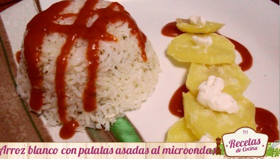 arroz blanco con patatas asadas al miroondas Arroz blanco con patatas asadas en el microondas