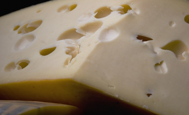 comer-queso-reduce-el-riesgo-de-diabetes-tipo2-2.jpg