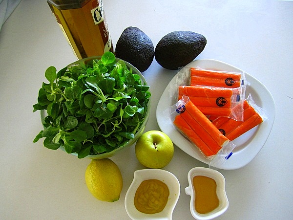 ensalada-de-berros-con-palitos-de-mar-y-aguacates ensalada de berros con palitos de mar y aguacates 1 Ensalada de berros con palitos de mar y aguacates