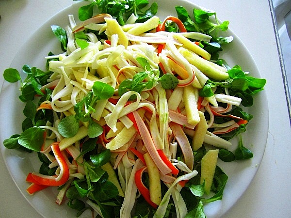 ensalada-de-berros-con-palitos-de-mar-y-aguacates ensalada de berros con palitos de mar y aguacates 51 Ensalada de berros con palitos de mar y aguacates