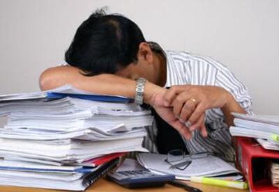 Cómo combatir el estrés en el trabajo Cómo combatir el estrés en el trabajo