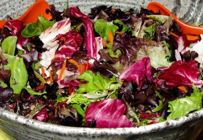 Es malo consumir solamente frutas y verduras Es malo consumir solamente frutas y verduras