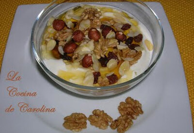 El yogur y frutos secos ideales para bajar de peso El yogur y frutos secos ideales para bajar de peso