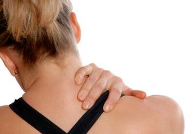 Cómo prevenir dolores en el cuello Cómo prevenir dolores en el cuello