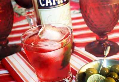 ¿Bebemos un Campari? ¿Bebemos un Campari?