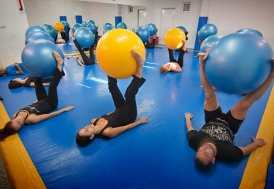 Beneficios del fitball Beneficios del fitball