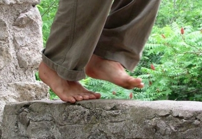 Caminar descalzo: un excelente ejercicio para los pies Caminar descalzo: un excelente ejercicio para los pies