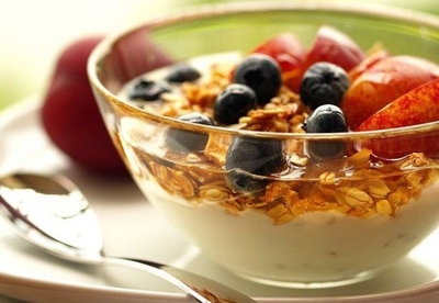 Comienza el dÃa con un desayuno natural y nutritivo Comienza el dÃa con un desayuno natural y nutritivo