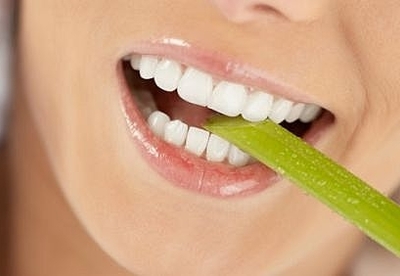 Cómo alimentarse después de una extracción de dientes Cómo alimentarse después de una extracción de dientes