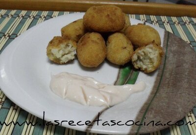 Mini croquetas de pollo, una buena cena para los peques Mini croquetas de pollo, una buena cena para los peques
