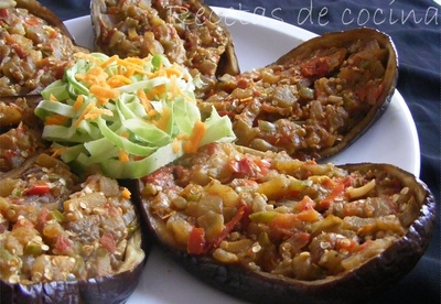 Berenjenas rellenas de verduras Berenjenas rellenas de verduras