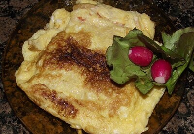 Tortilla de pan con tomate y jamón Tortilla de pan con tomate y jamón