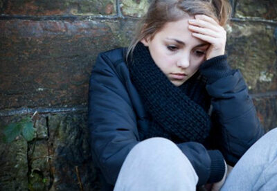 Depresión: un problema oculto en los jóvenes Depresión: un problema oculto en los jóvenes