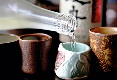 Disfruta de un estimulante sake o vino de arroz casero Disfruta de un estimulante sake o vino de arroz casero