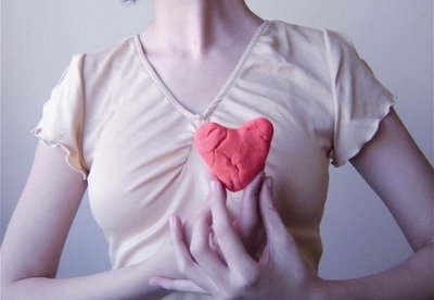 ¿Dolor en el pecho? La angina de pecho ¿Dolor en el pecho? La angina de pecho