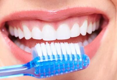 Forma correcta de cepillarse los dientes y su importancia Forma correcta de cepillarse los dientes y su importancia