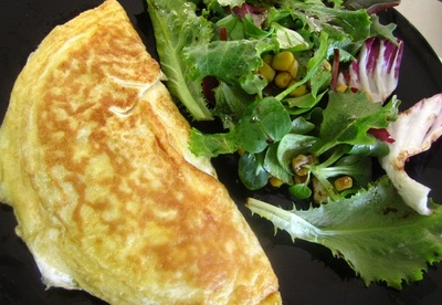 OMELETTE DE JAMÓN Y QUESO OMELETTE DE JAMÓN Y QUESO