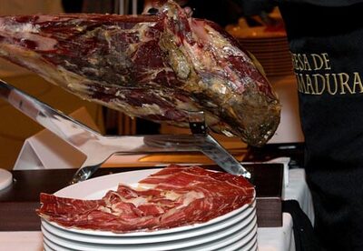 La dieta mediterránea con jamón ibérico de bellota sabe mejor y previene problemas cardiovasculares La dieta mediterránea con jamón ibérico de bellota sabe mejor y previene problemas cardiovasculares