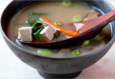 Sopa de miso propiedades y receta sencilla Sopa de miso propiedades y receta sencilla