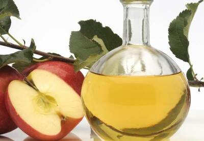 Usos alternativos del vinagre de manzana Usos alternativos del vinagre de manzana