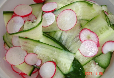 Ensalada de pepino y rabanitos para el colesterol Ensalada de pepino y rabanitos para el colesterol