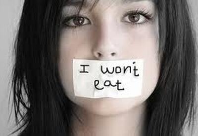 Riesgos de la anorexía Riesgos de la anorexía