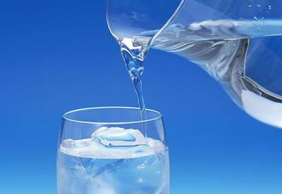 Los beneficios de beber agua Los beneficios de beber agua