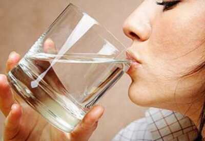 Beber dos vasos de agua adelgaza, si los tomas antes de comer Beber dos vasos de agua adelgaza, si los tomas antes de comer