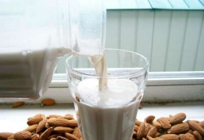 Leche de pistachos para la salud Leche de pistachos para la salud