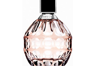 Jimmy Choo, la primera fragancia de Tamara Mellon estará a la venta en España a mediados de abril. Jimmy Choo, la primera fragancia de Tamara Mellon estará a la venta en España a mediados de abril.