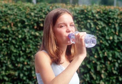 Mejor si hoy: Bebemos agua Mejor si hoy: Bebemos agua