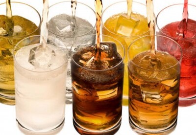 Las bebidas dulces también tienen sodio Las bebidas dulces también tienen sodio