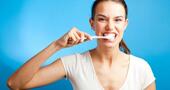 Los malos hábitos que dañan tus dientes Los malos hábitos que dañan tus dientes