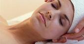Masaje cráneo facial para aliviar la tensión Masaje cráneo facial para aliviar la tensión