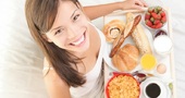 Como nos ayuda un desayuno completo Como nos ayuda un desayuno completo